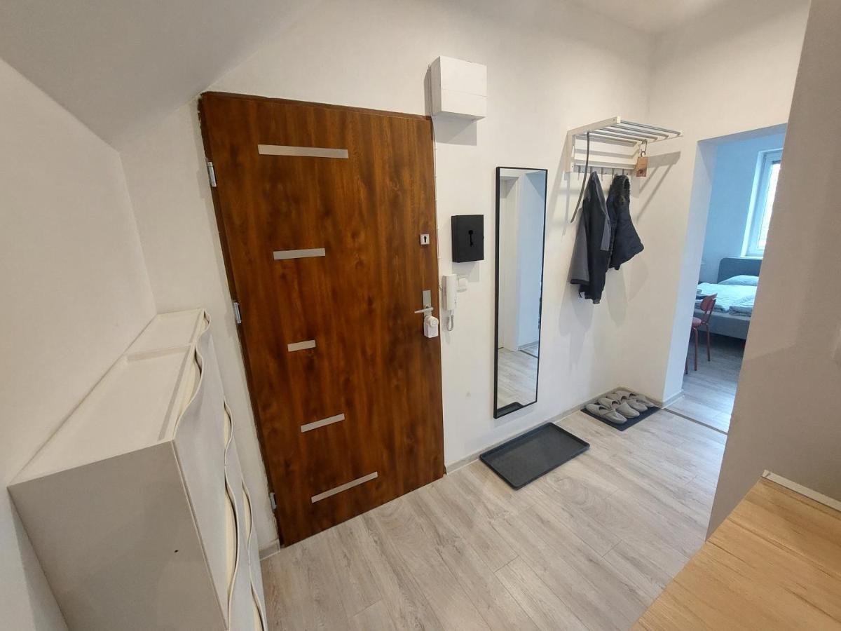 Апартаменти Utulny Apartman S Balkonom Братислава Екстер'єр фото