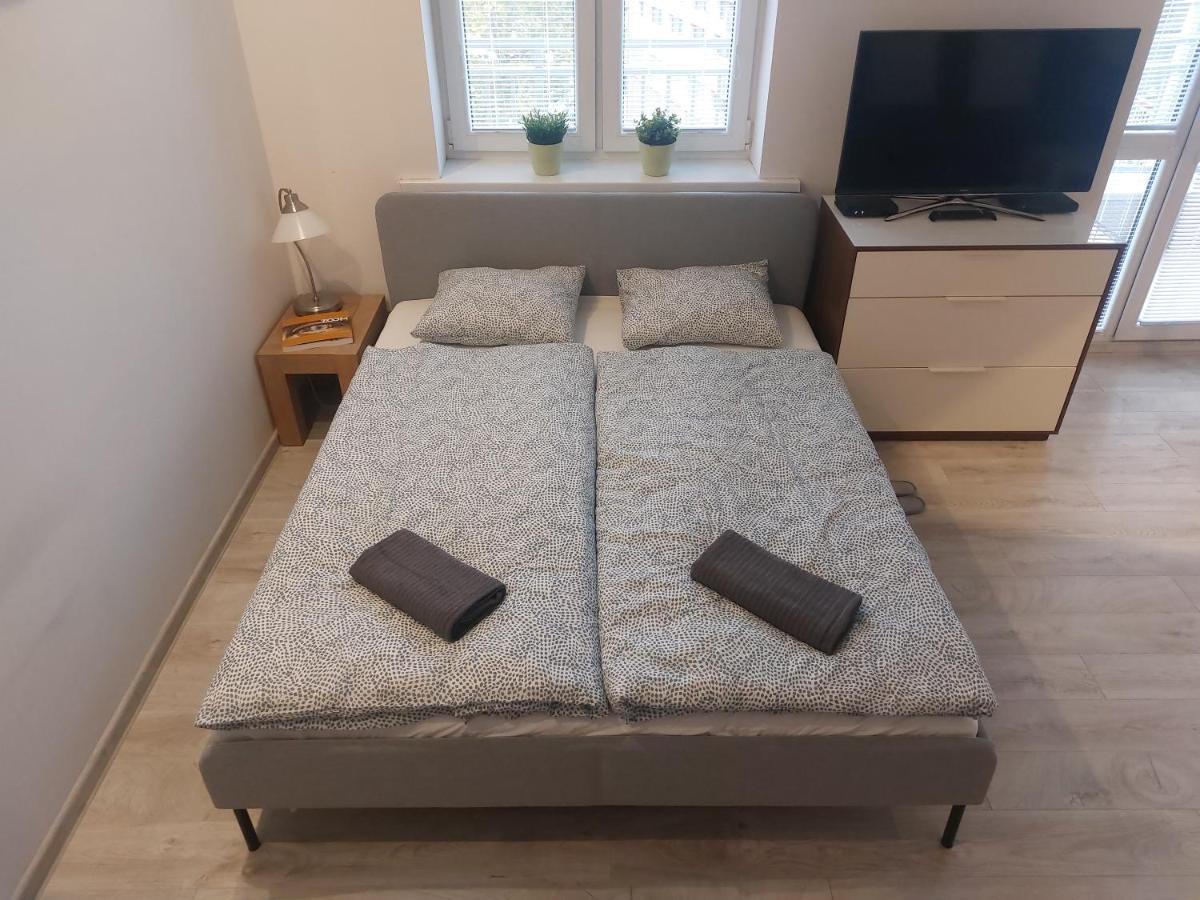 Апартаменти Utulny Apartman S Balkonom Братислава Екстер'єр фото