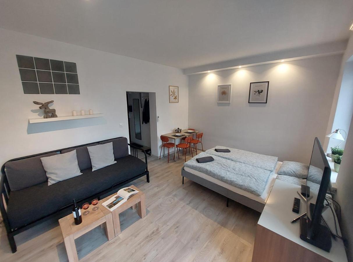 Апартаменти Utulny Apartman S Balkonom Братислава Екстер'єр фото