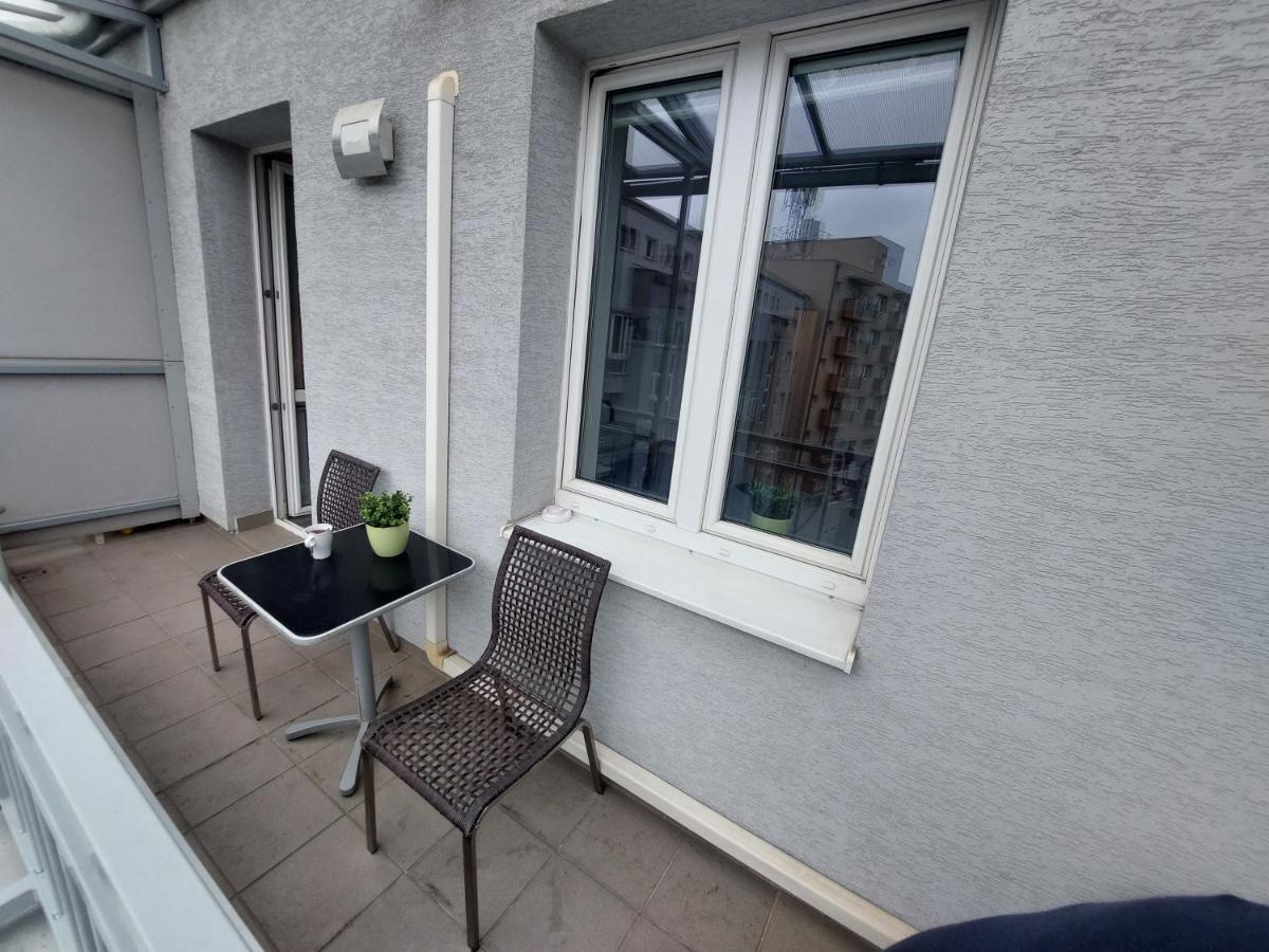 Апартаменти Utulny Apartman S Balkonom Братислава Екстер'єр фото