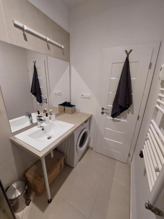 Апартаменти Utulny Apartman S Balkonom Братислава Екстер'єр фото